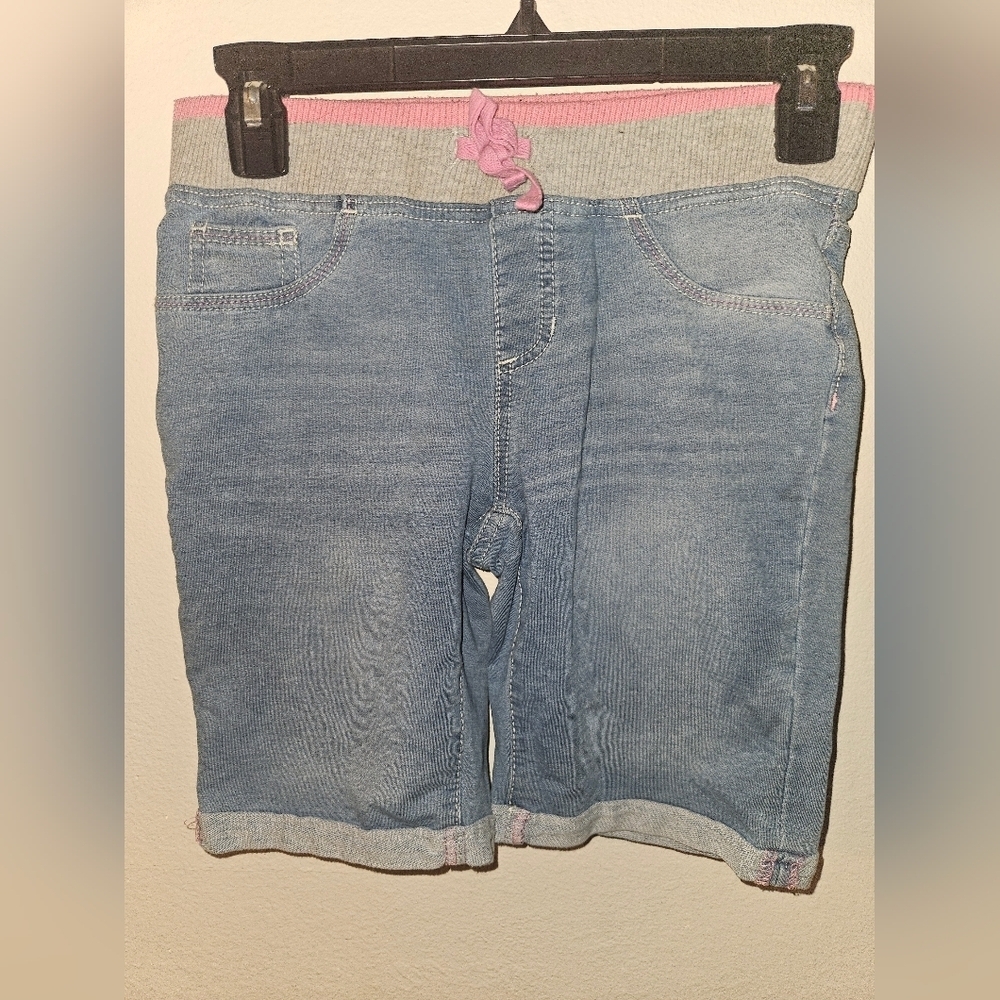 Arizona Girls Elastic Waist Bermuda Shorts Size 14